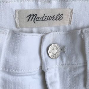 MADEWELL WHITE 9” HIGH RISE JEANS SIZE 28